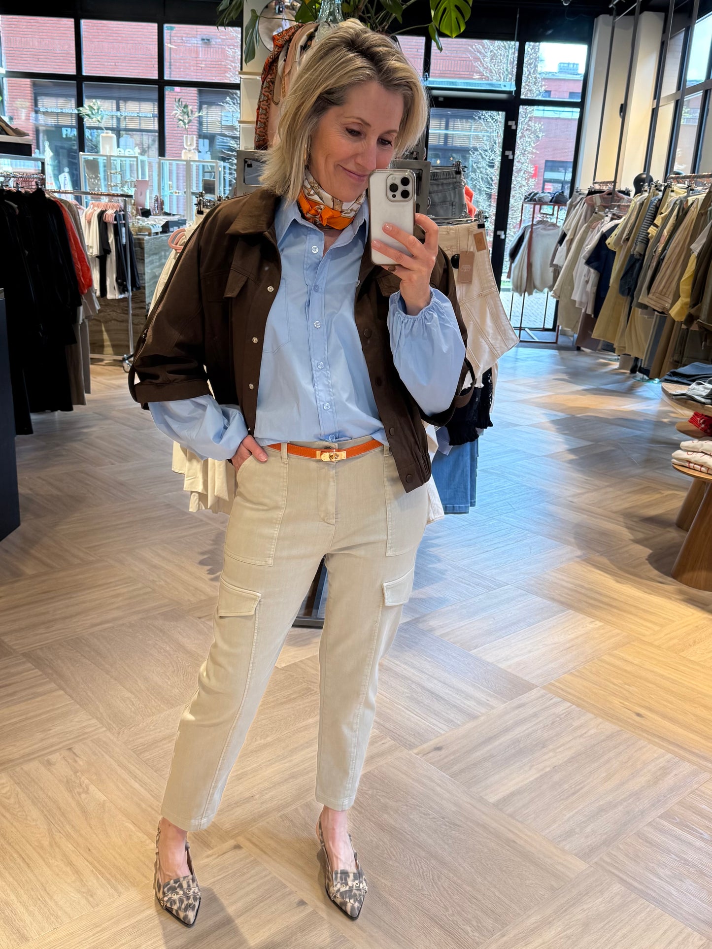 Ambika Blouson Emma Donkerbruin - Peet kleding