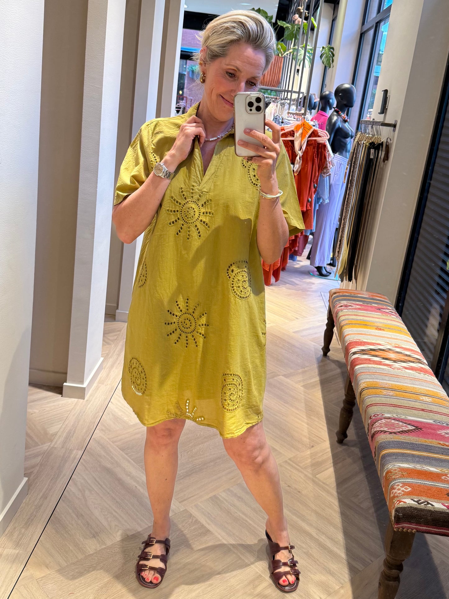 Jurk Leby Embroid Olijf - Peet kleding
