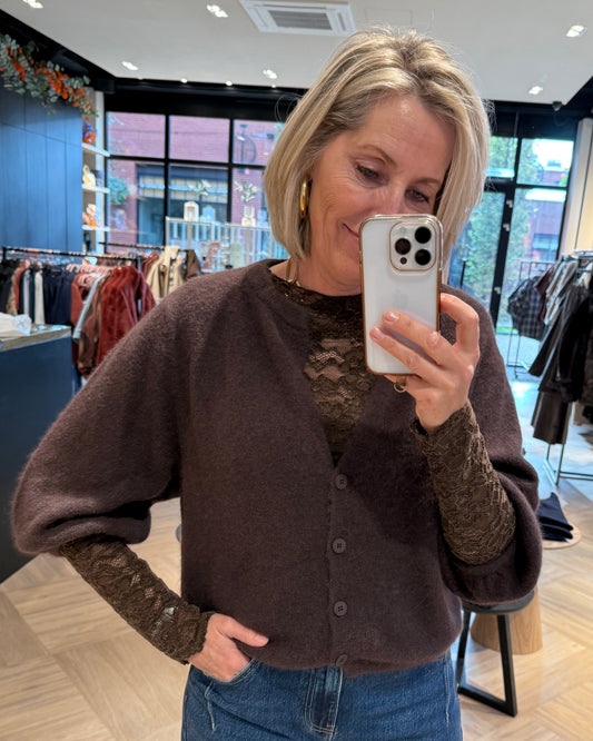 Top Kyra Kant Donkerbruin - Peet kleding