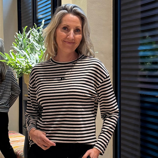 Le Temps Des Cerises T-shirt Kina Streep Zwart - Peet kleding