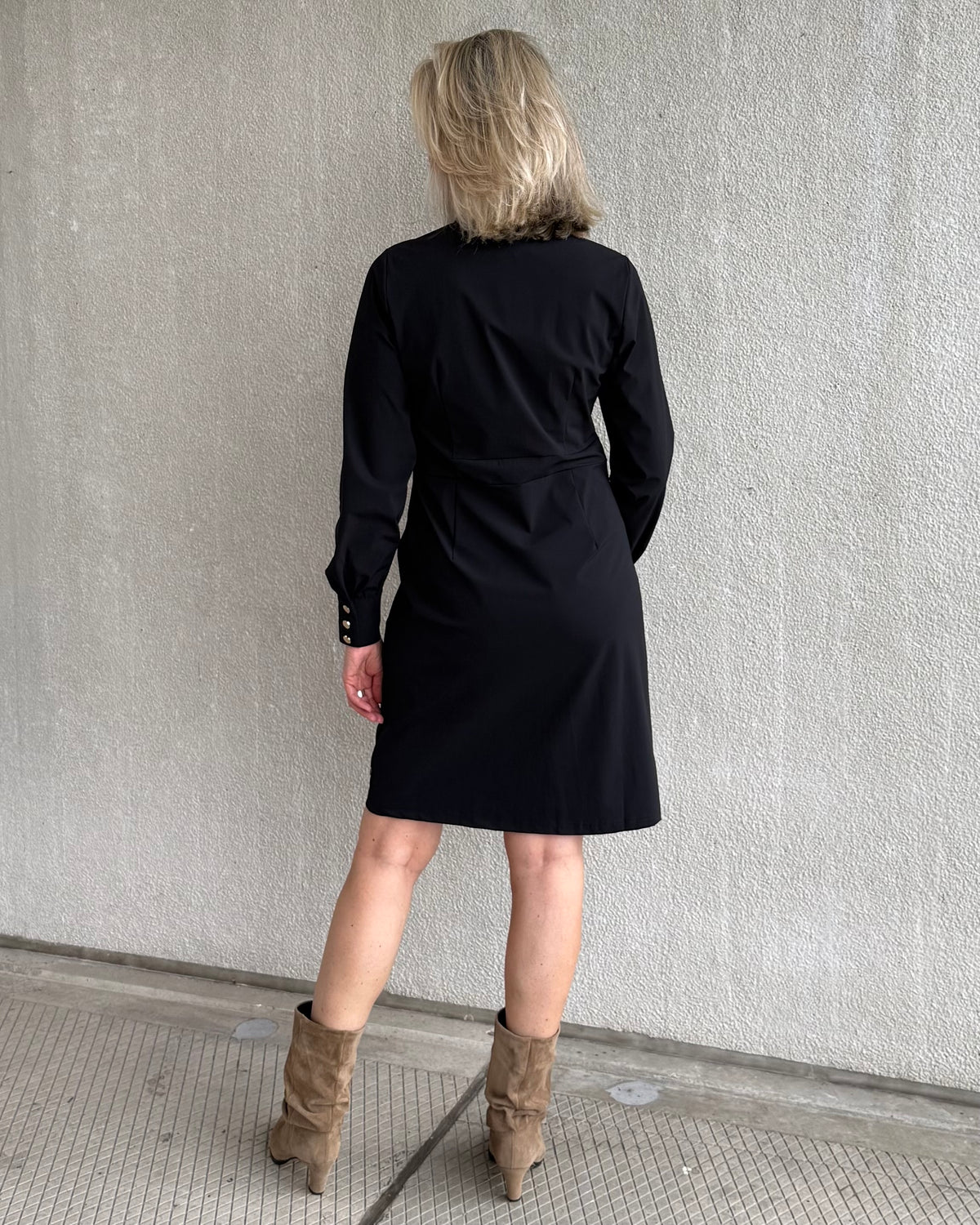 Triple Nine - Travel Jurk Melin Zwart - 51810 - Peet kleding