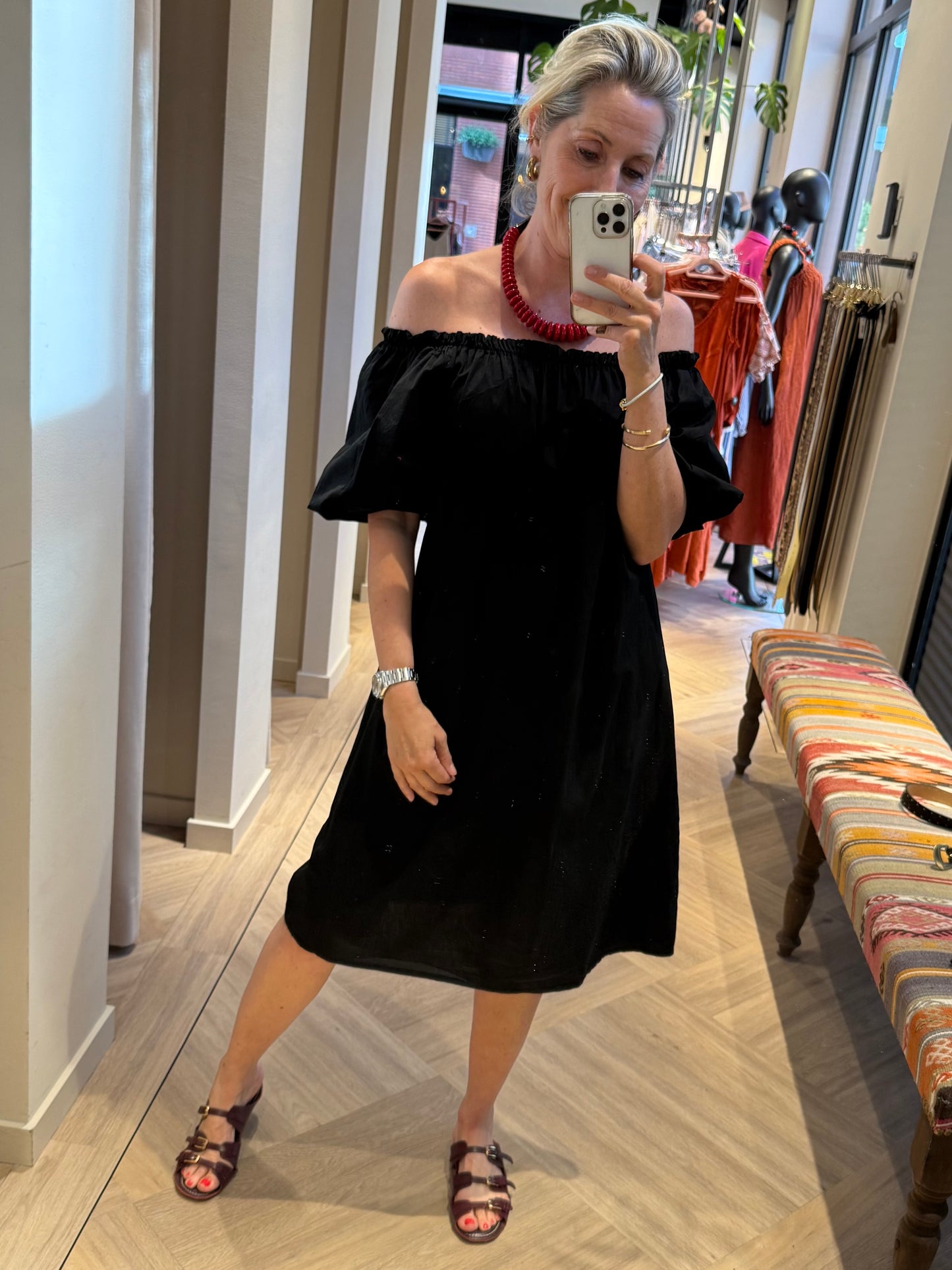 Jurk Claire Offshoulder Zwart - Peet kleding