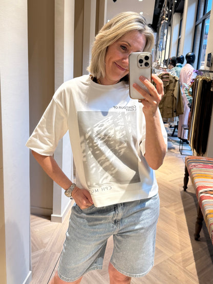 Copenhage Muse Tee Offwhite Contour - Peet kleding