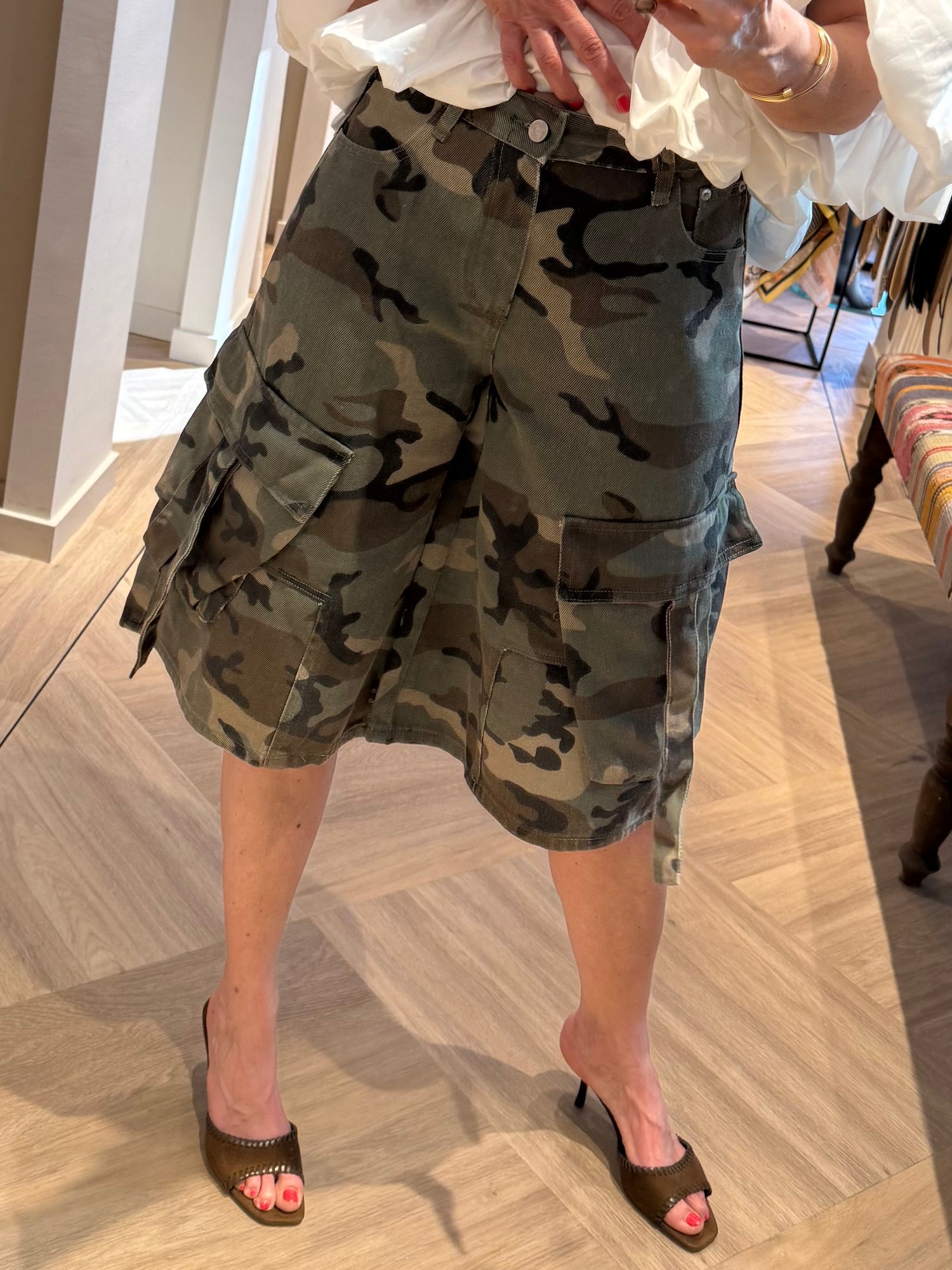 Bermuda Mochy Armyprint Groen - Peet kleding