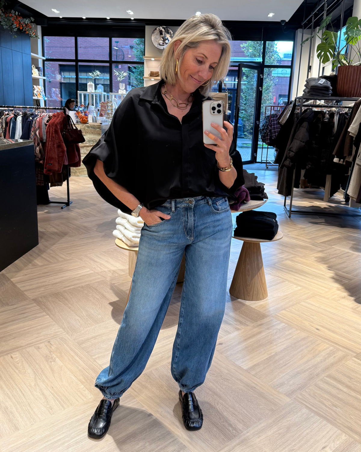 Blouse Roos Satijn Zwart - Peet kleding