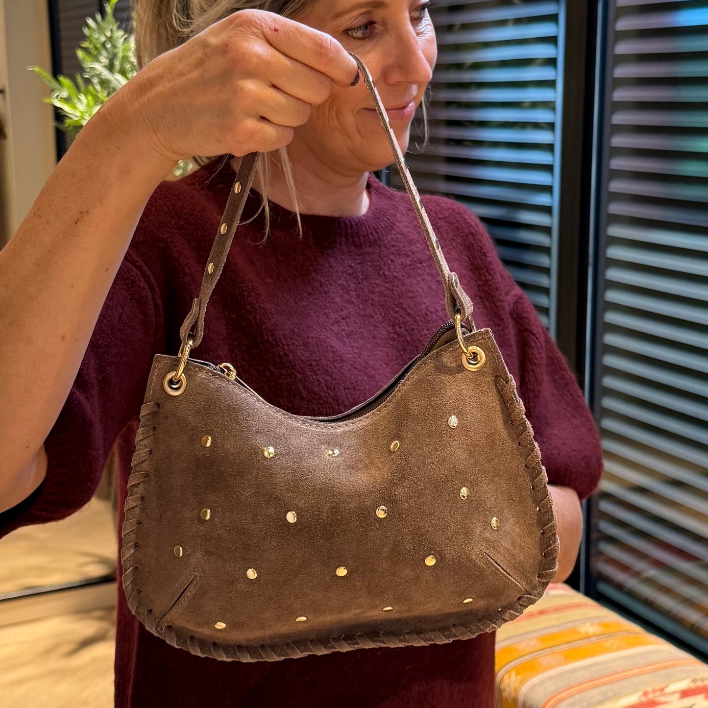 Tas Casey Suede Lichtbruin - Peet kleding