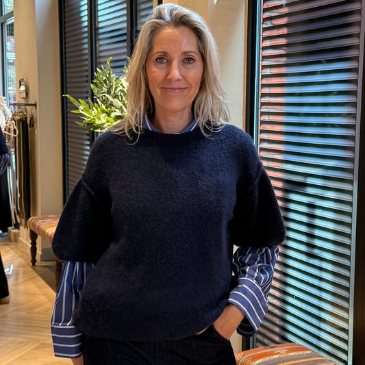 Triple Nine - Top Mary Alpaca Navy - Peet kleding