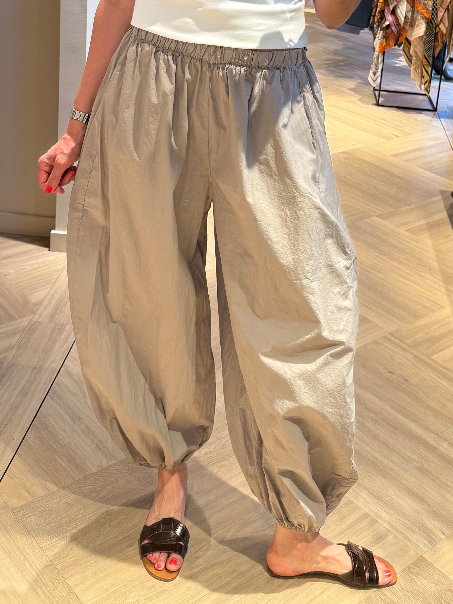 Broek Parachute Taupe - Peet kleding