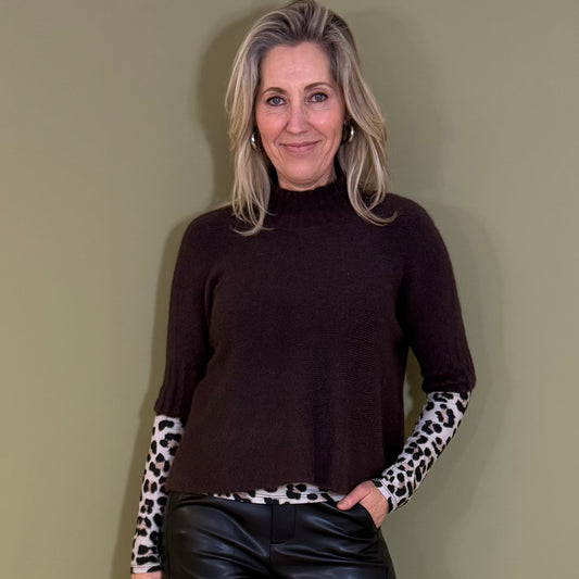 Triple Nine - Top Ruby Alpaca Bruin - Peet kleding