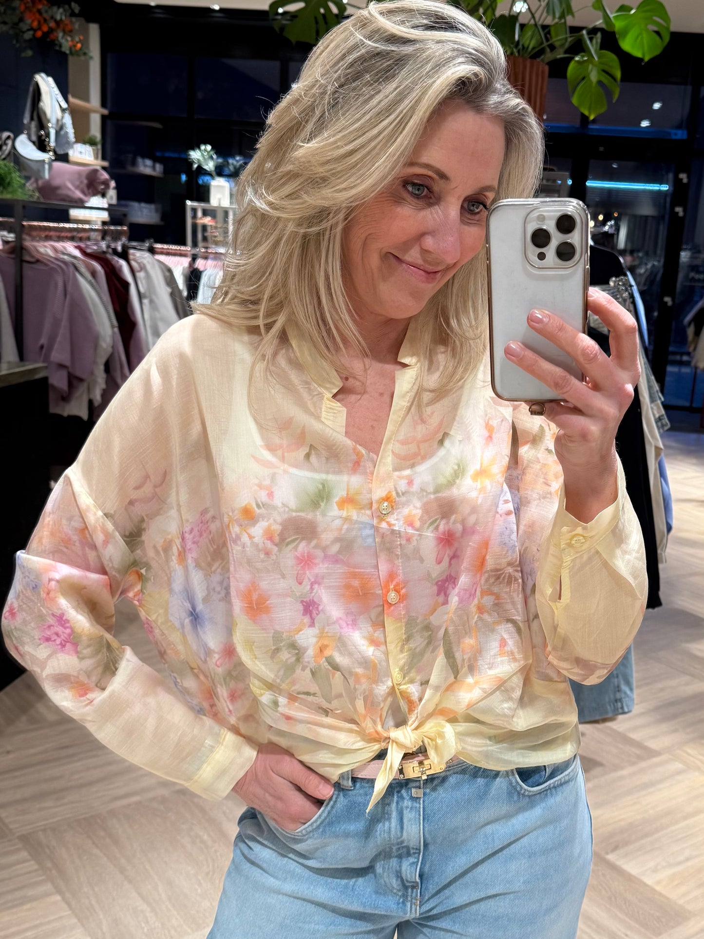 Blouse Lelie Zacht Geel - Peet kleding