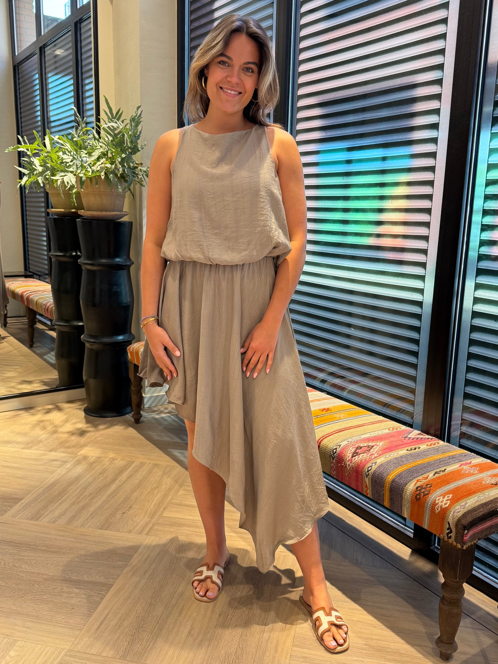 Jurk Lotte Taupe - Peet kleding