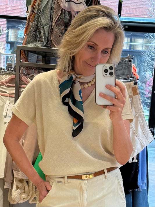 Red Button Top Jerry Zachtgeel - Peet kleding