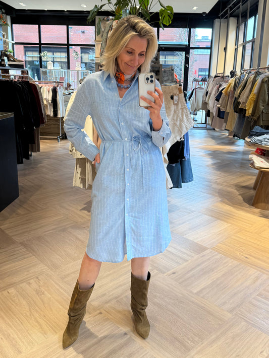 Red Button Jurk Linnen Lichtblauw - Peet kleding