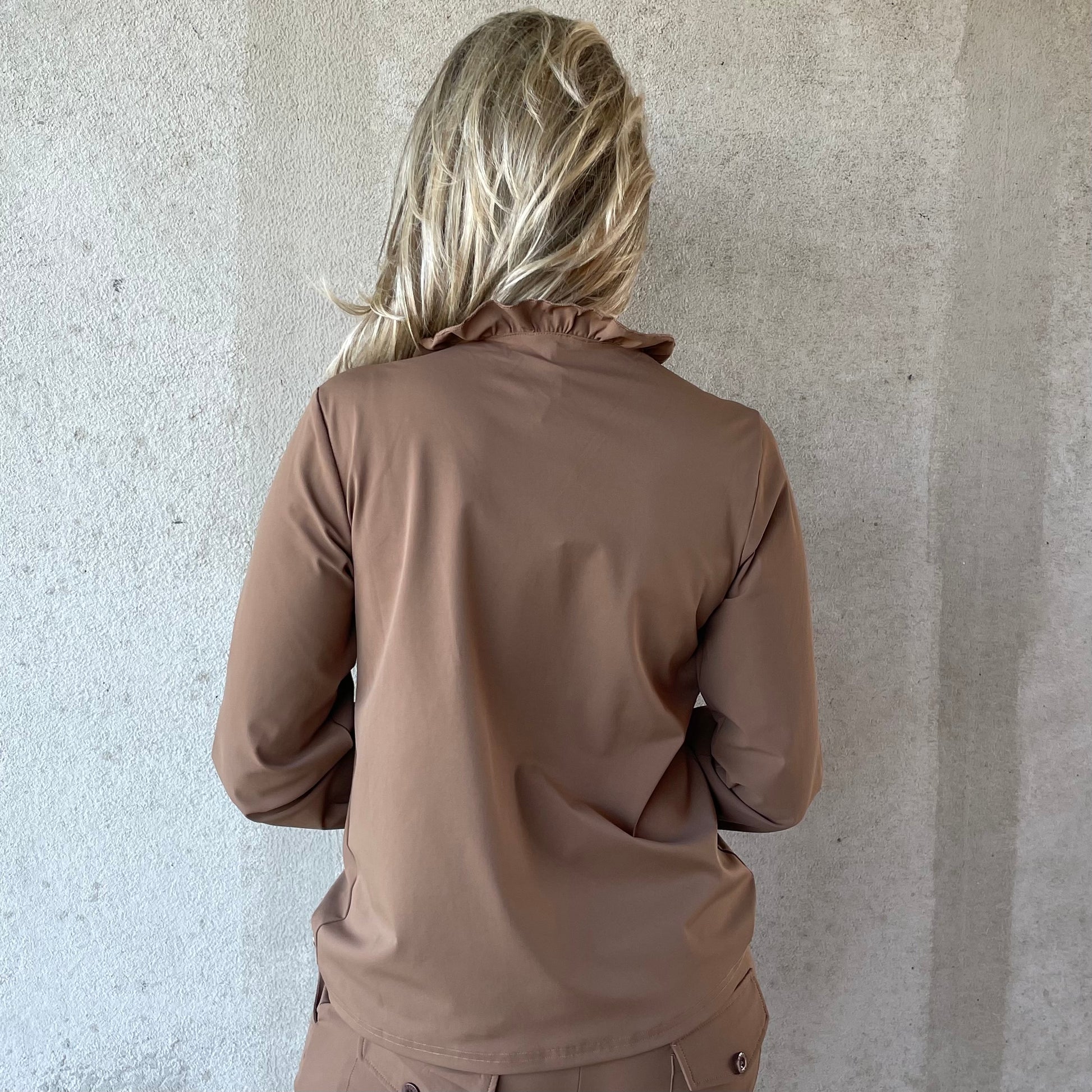 Triple Nine - Travel Blouse Davina Camel - 1104 - Peet kleding