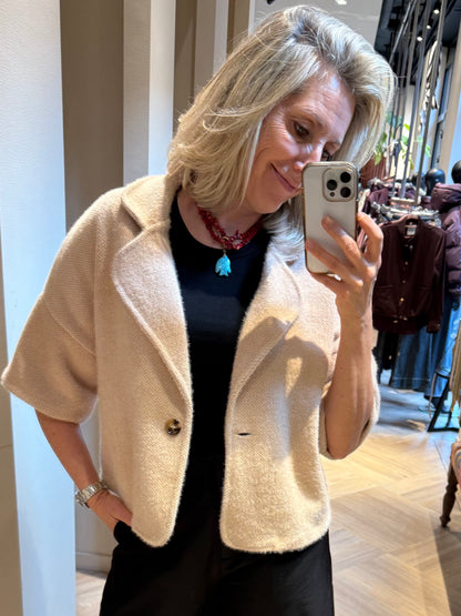 Fluffy Vest Jona Zand - Peet kleding
