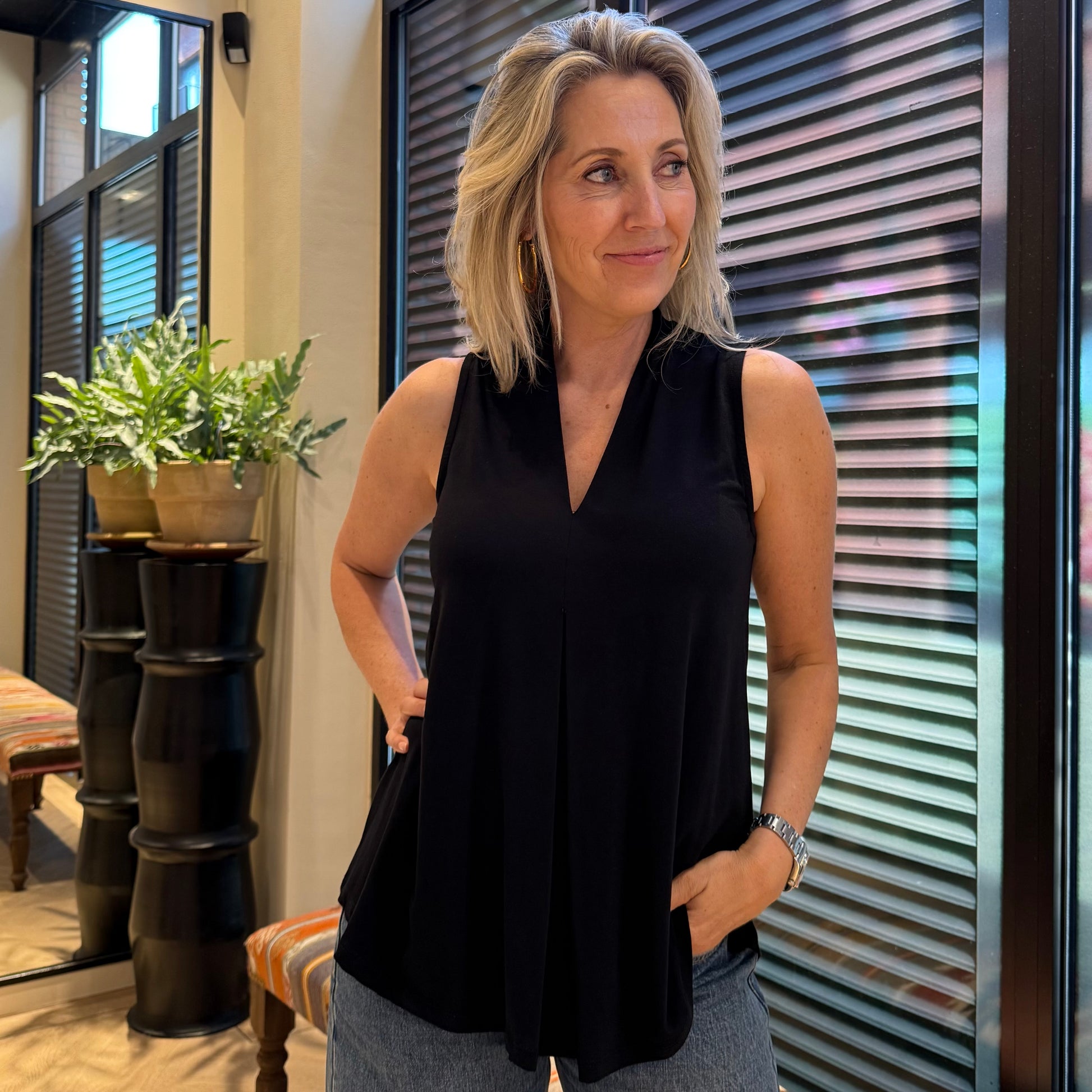 Top V-Hals Leny Zwart - Peet kleding