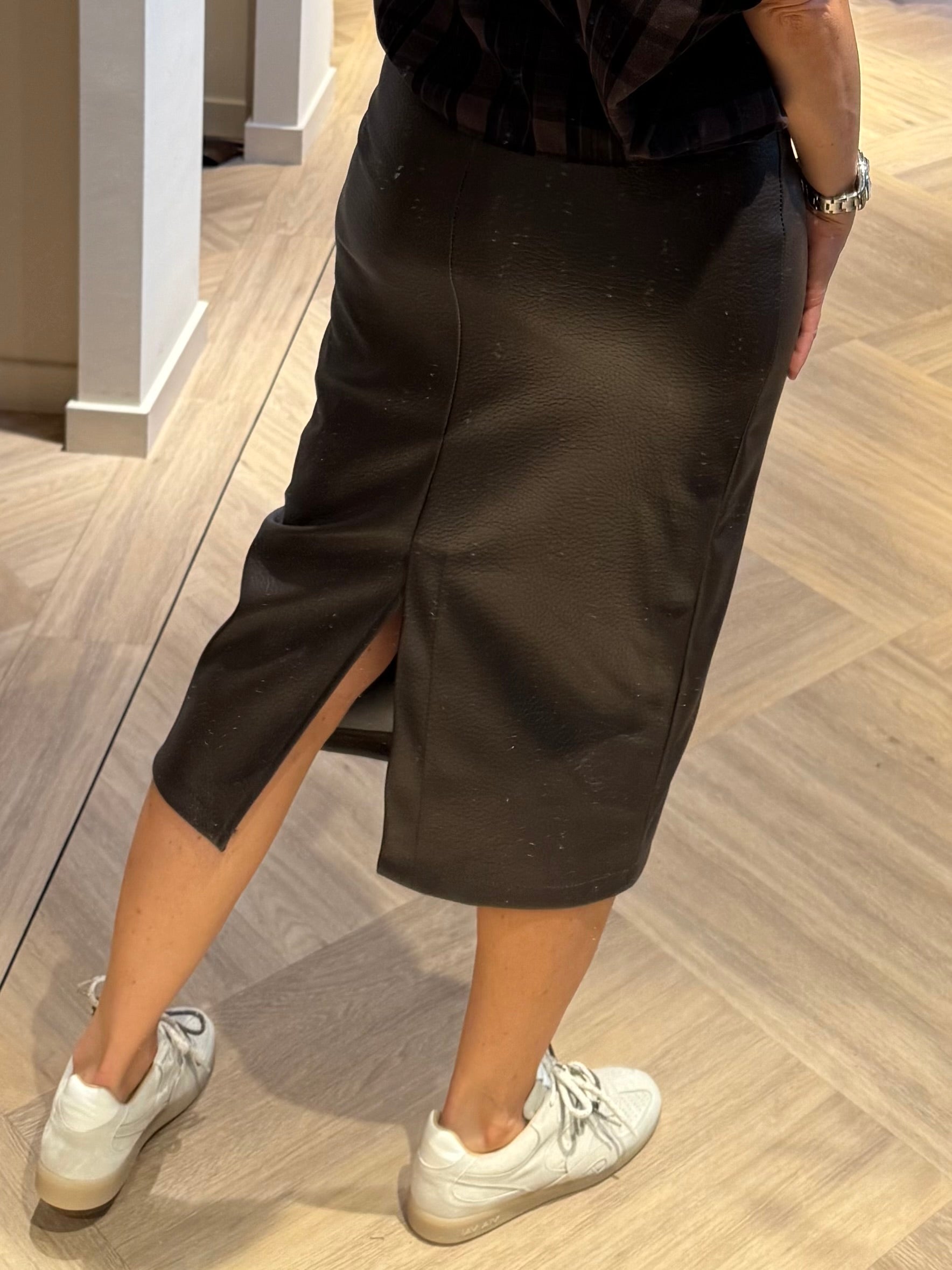 Faux Leather Koker Rok Donkerbruin - Peet kleding