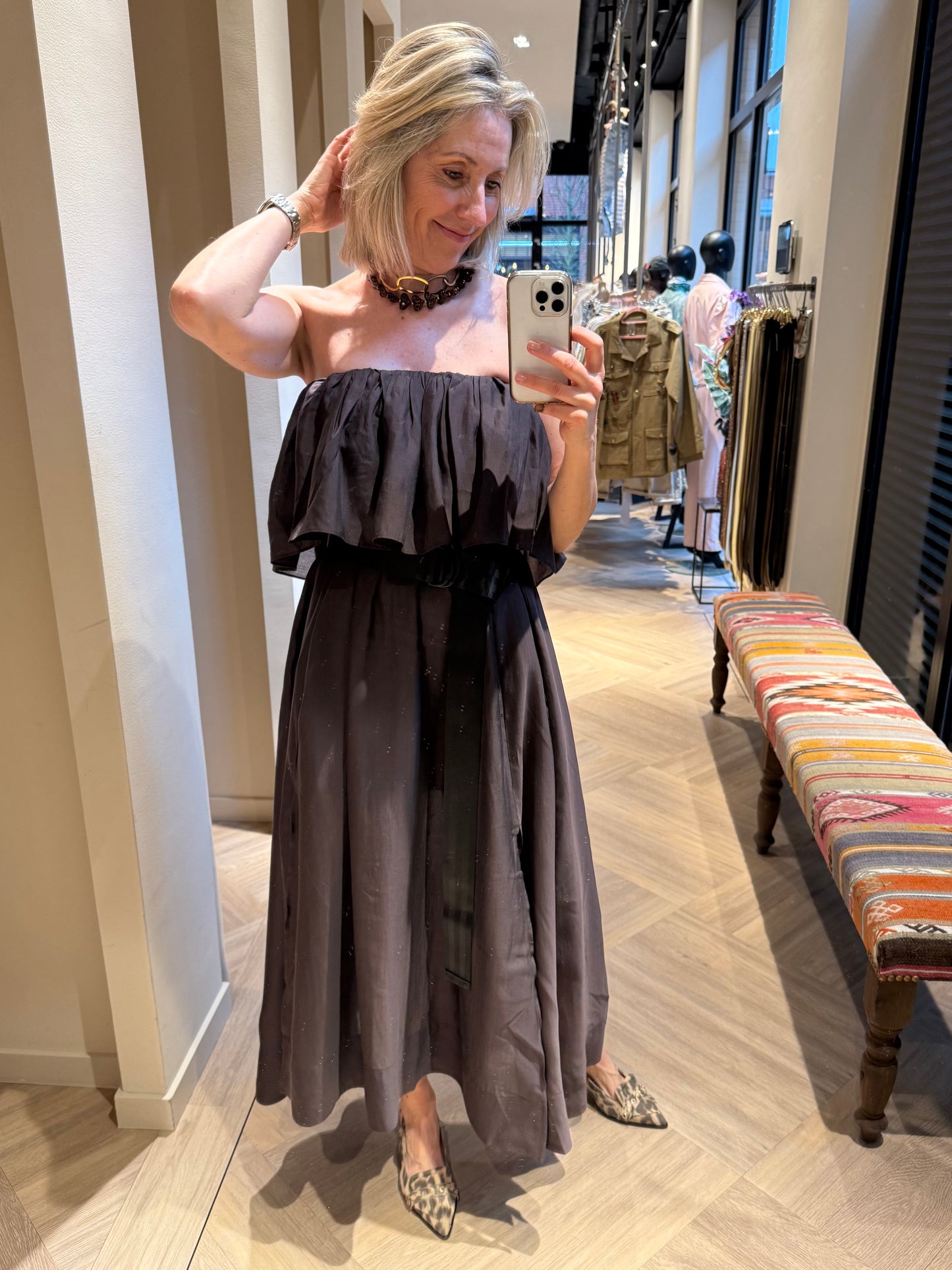 Copenhage Muse Jurk Molly Bruin - Peet kleding