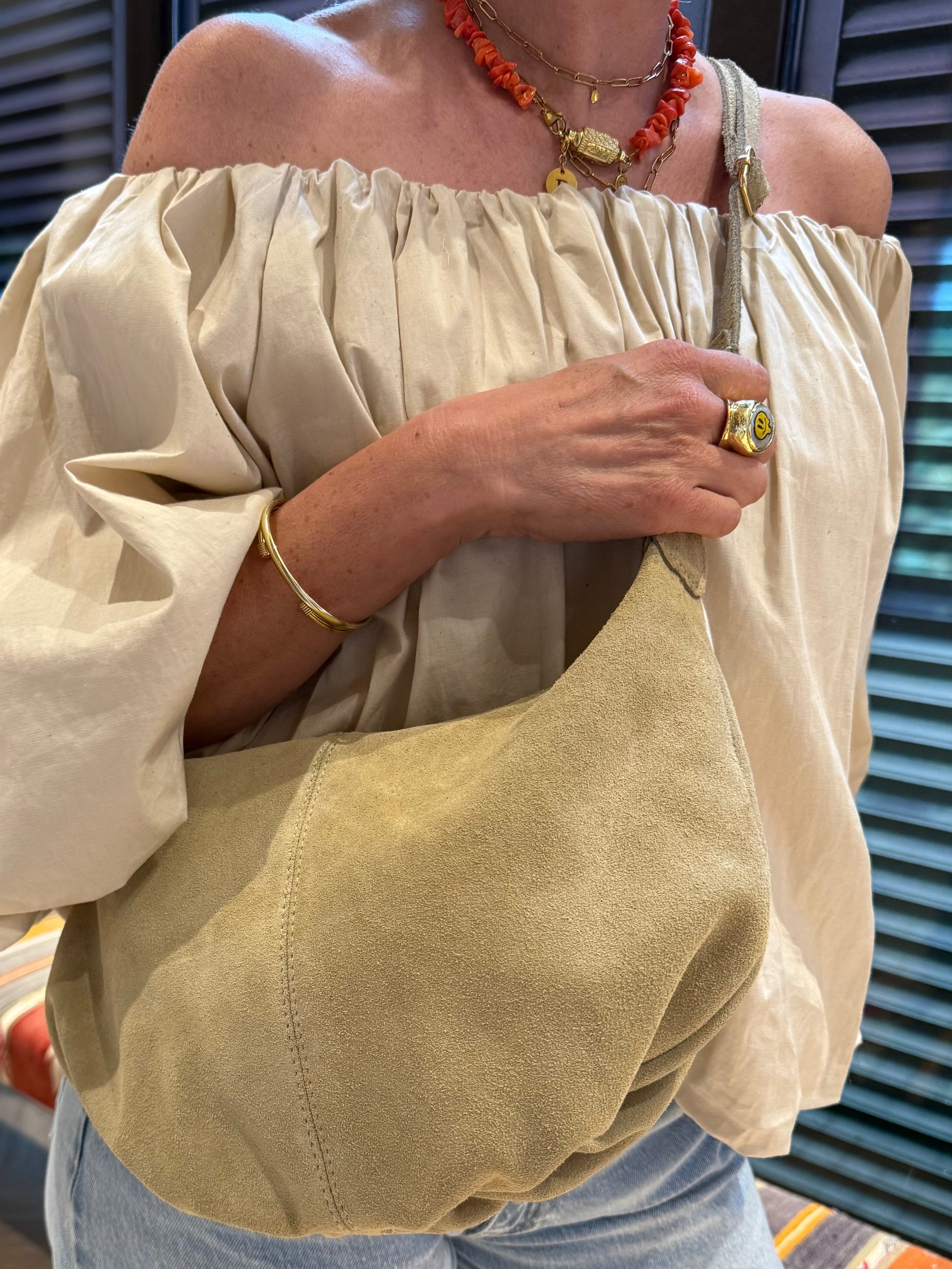 Tas Sawina Suede Zand - Peet kleding
