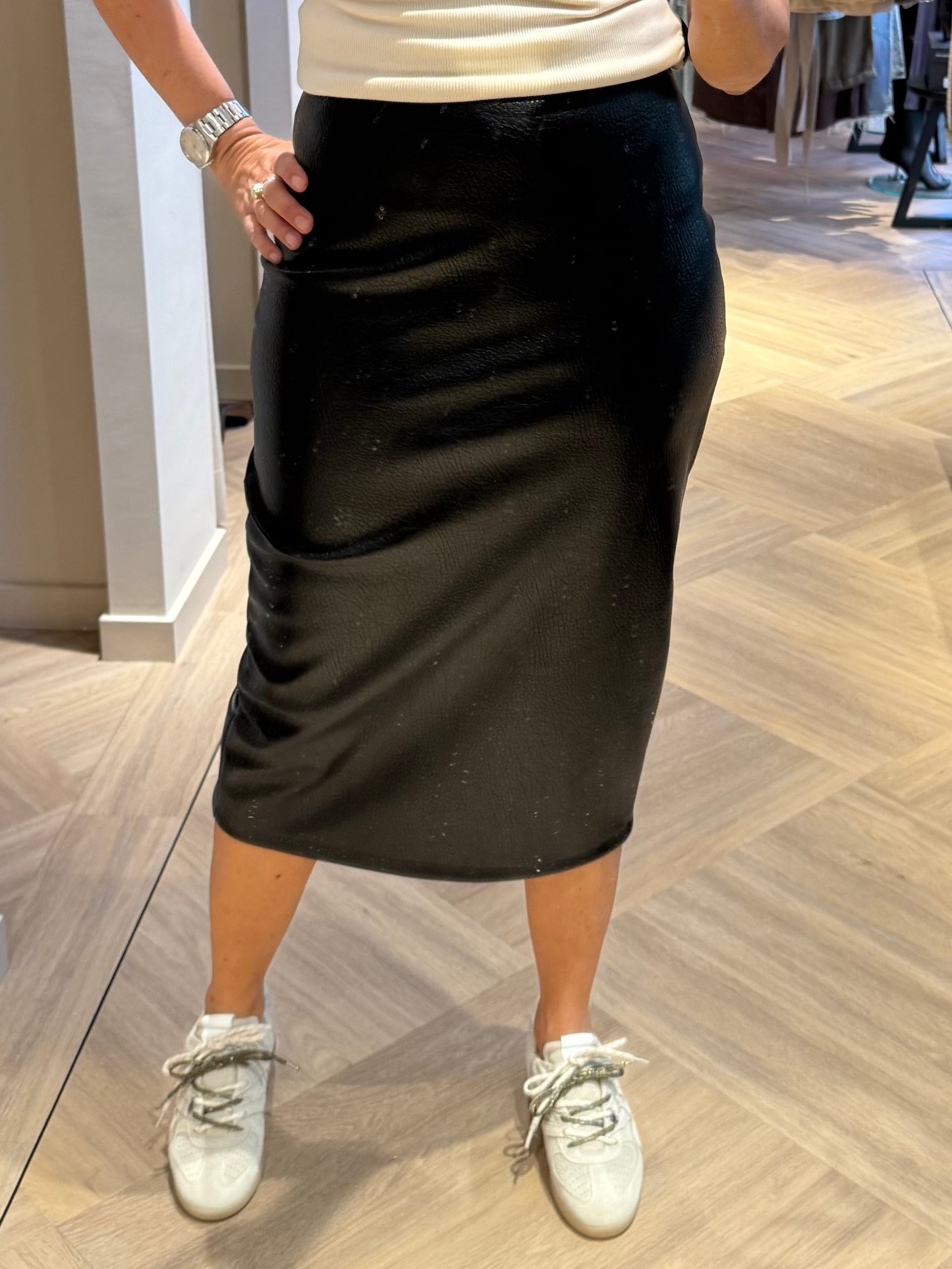 Faux Leather Koker Rok Zwart - Peet kleding
