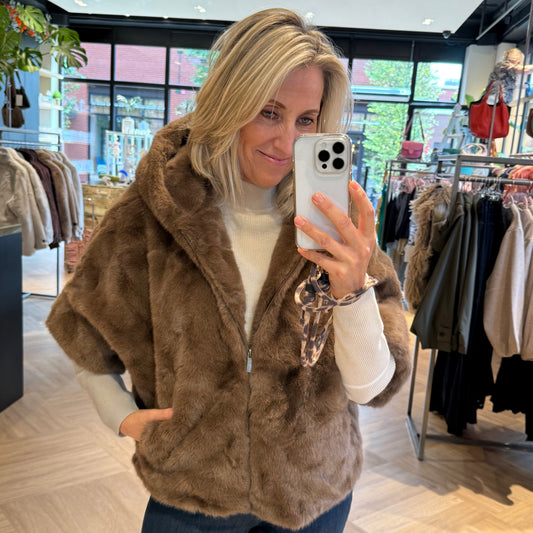 Bodywarmer Celia Faux Fur Taupe - Peet kleding