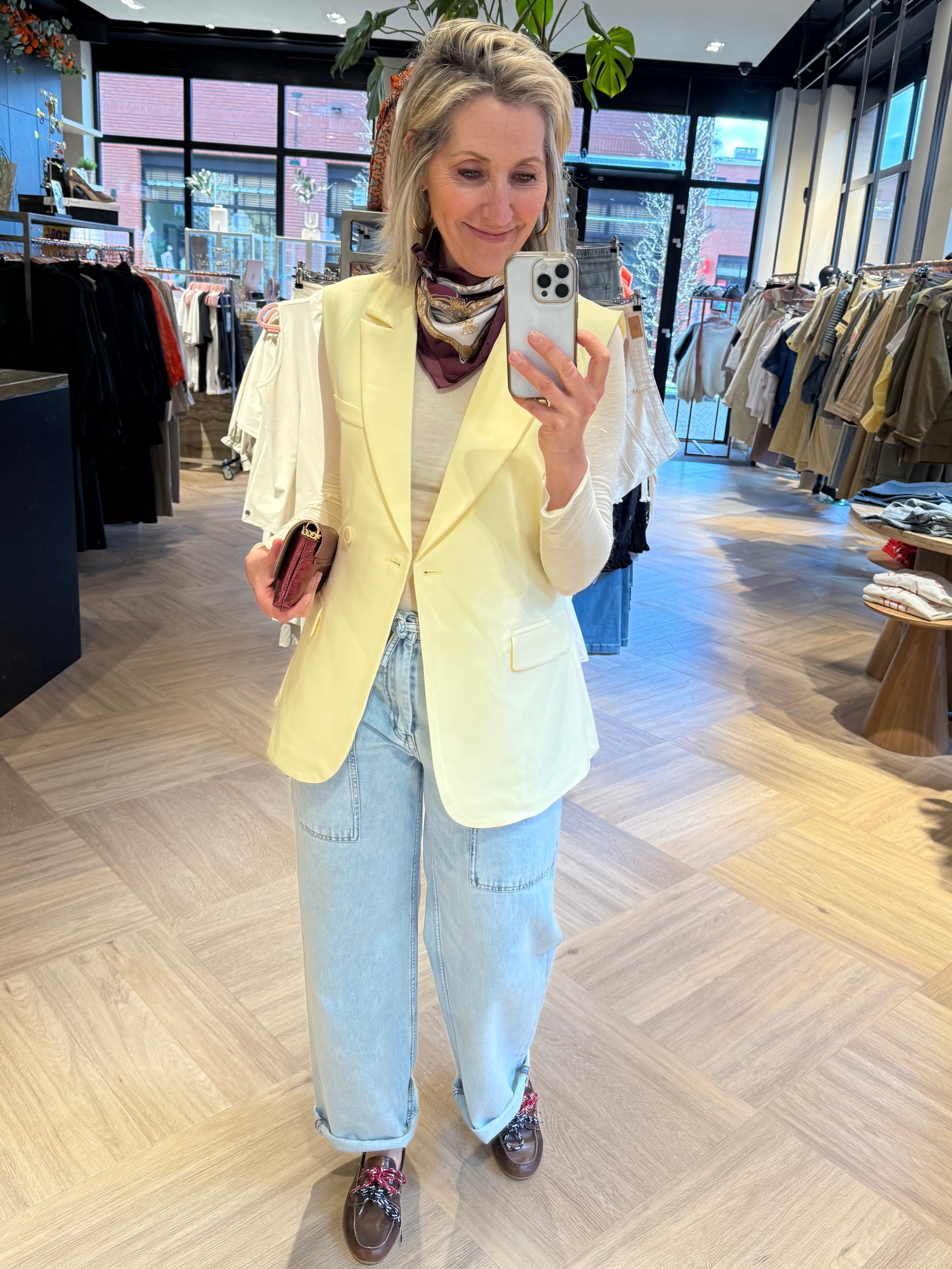 Ambika Gilet Zachtgeel - Peet kleding