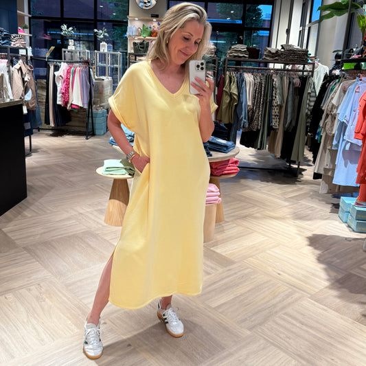 Azzurro Jurk Adi V-Hals Geel - Peet kleding