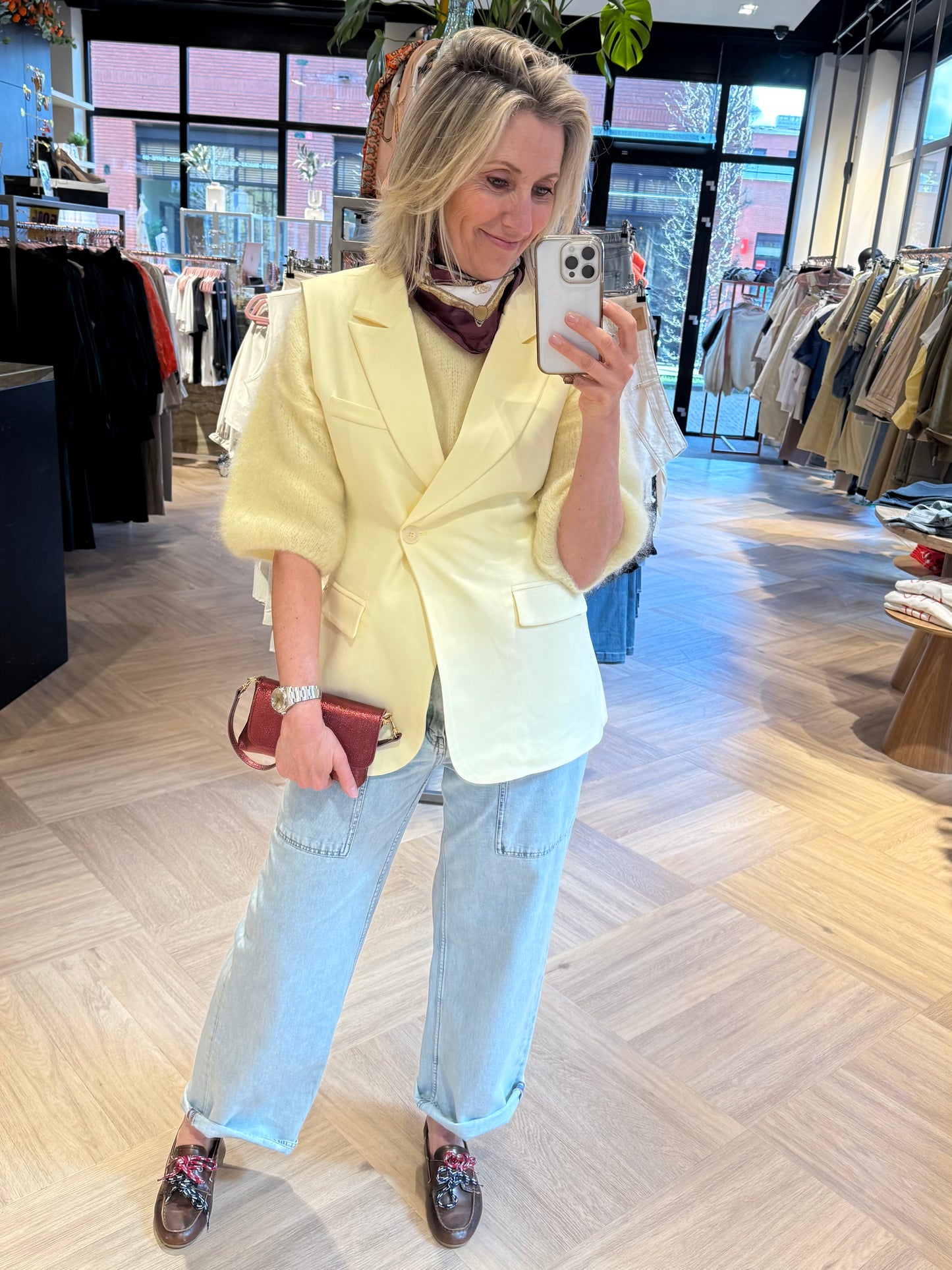 Ambika Gilet Zachtgeel - Peet kleding