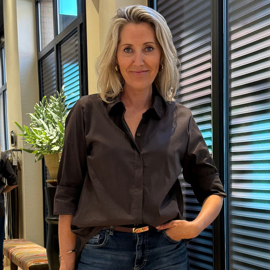 Basic Blouse Lisa Donkerbruin - Peet kleding