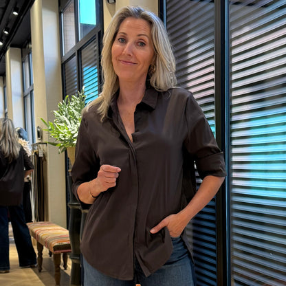 Basic Blouse Lisa Donkerbruin - Peet kleding