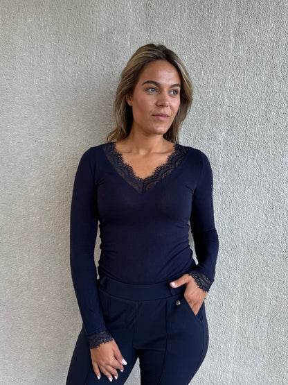 Cashmere Top Lou Lou Navy - 9003 - Peet kleding